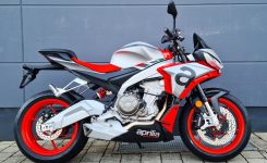 Aprilia Tuono 660
