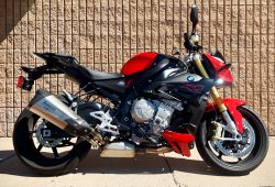 Hadir dengan Sejumlah Perubahan, BMW S 1000 R Terbaru Diklaim Lebih Sporty & Ringan