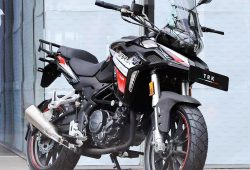 Sasar Segmen Pemula, Benelli Hadirkan Motor Adventure TRK 251
