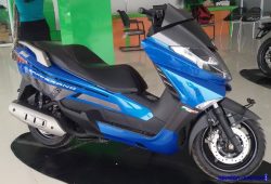 Benelli Zafferano, Maxi Scooter Mewah Lawan Sepadan Suzuki Burgman