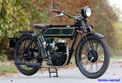 Black Douglas Hadirkan Sterling, Motor 230cc Kental Aura Retro