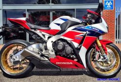 AHM Rilis Honda CBR250RR Special Edition & CBR1000RR Fireblade di GIIAS 2017