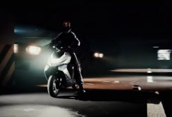 Tantang Yamaha E01, Skuter Listrik CFMoto Zeeho AE8 Rilis di Indonesia