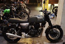 Keren Banget, Cleveland Cyclewerks Ace 400 Scrambler Punya 2 Warna Baru!