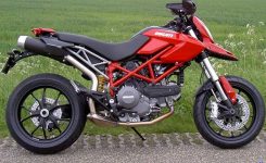 Ducati-Hypermotard-796