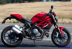 Spesifikasi Ducati Monster 1100, Monster Berotot dan ‘Ringan’