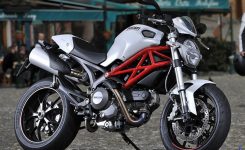 Ducati-Monster-795