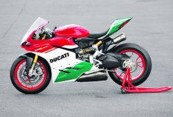 Edisi Terakhir Ducati Panigale R 1299 Bermesin V-Twin Diproduksi Terbatas