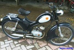 HMW Admiral, Motor Antik yang Bikin Kesengsem