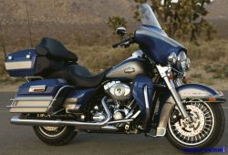 Harley Davidson Electra Glide Ultra Classic, Touring Bike Sejati