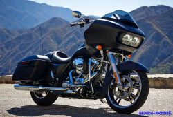 Harley Davidson Road Glide, Motor Touring Berdesain Mirip Kepala Hiu