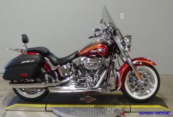 Harley Davidson FLSTNSE CVO Softail Deluxe, Cruiser Custom untuk Touring