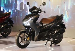 Saingi Aerox 155, Honda Kenalkan Skutik Air Blade 160 2022