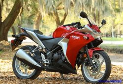 Tak Sesuai Standar Emisi BS4, Honda CBR 150R & CBR 250R Berhenti Diproduksi