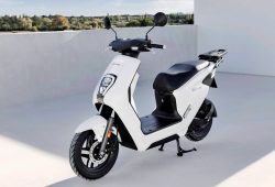 AHM Kenalkan Motor Listrik Terbaru Honda EM-1 e: