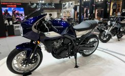 Honda Hawk 11