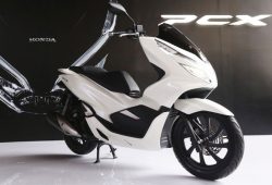 AHM Tengah Siapkan Motor Skutik Bongsor Honda PCX Versi Teranyar