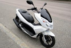 Saingi NMAX, Bulan Depan AHM Bakal Rilis Motor Honda PCX Baru?