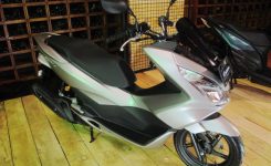 Honda PCX Matte Silver