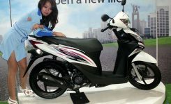 honda-spacy-helm-in-pgm-fi