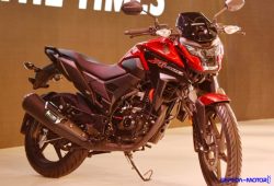 X Blade, Motor Teranyar Honda Harga Rp 16 Jutaan yang Dirancang untuk Generasi Milenial