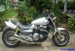 Honda X4, Cruiser Gempal nan Jadul