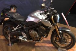 Bergaya Neo Sports Café, Honda CB650R Melantai di EICMA 2018