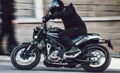 Husqvarna Svartpilen 200
