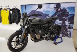 Husqvarna Svartpilen 701 Nongol di Indonesia, Harga Rp331 Jutaan