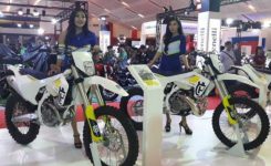 Husqvarna_FC_450_Rockstar_Edition
