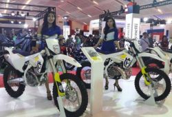 Husqvarna FC 450 Rockstar Edition & Vitpilen 701 Dirilis, Harganya Bikin Ngiler!