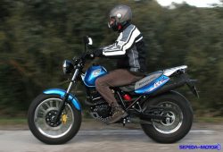 Hyosung RT125 Karion, Motor Trail ‘Nyeleneh’ dari Negeri Ginseng