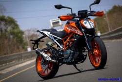 Warna Baru Motor KTM Duke Versi 2017 Mengaspal di Indonesia