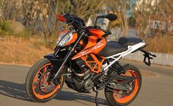 KTM-Duke-390 KTM-Duke-390
