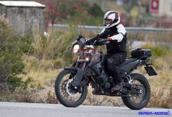 KTM Siap Luncurkan Motor 790 Adventure Tahun 2017