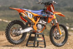 KTM Siapkan Motor Penggaruk Tanah Terbaru SX-F 250 yang Lebih Lincah