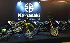 Kawasaki KLX230S dan KLX230SM Kawasaki KLX230S dan KLX230SM