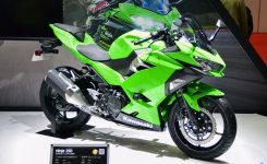 Kawasaki-Ninja-250 Kawasaki-Ninja-250