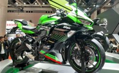 Kawasaki-Ninja-250-4-silinder