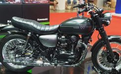 Kawasaki W800 Street