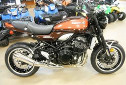 Edisi 2020, Kawasaki Z900RS dan Z900RS Café Usung Warna Anyar