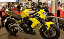 Kawasaki_-_ER-6Nparis