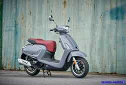 Ramaikan IIMS 2018, Kymco Boyong Skuter Like 150i dan AK550