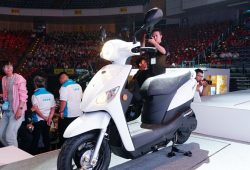 Resmi, Harga Skuter Listrik Kymco Nice EV Cuma Rp14 Jutaan