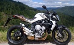 mv-agusta-brutale-675