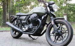 Moto Guzzi V7 III Stone