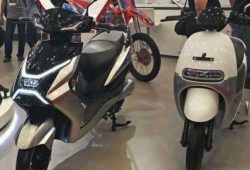 Mulai Retro hingga Trail, Ini Harga Motor Listrik Viar di GIIAS 2018
