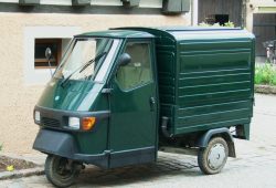 Motor Roda Tiga Piaggio Ape Hadir di IIMS 2021, Tampilan Unik Banget!