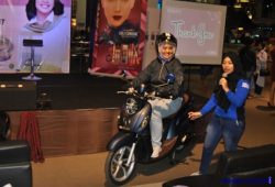 Goda Kaum Hawa, Yamaha Rilis TVC New Fino 125 Blue Core