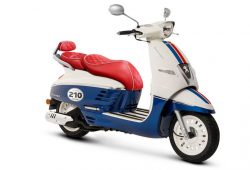 Rayakan Ultah ke-210, Peugeot Rilis Skutik Django 125 Edisi Spesial